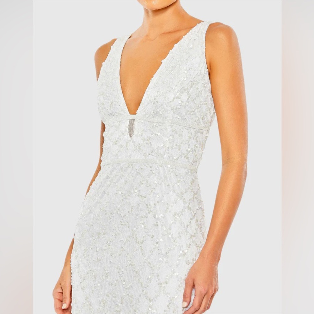 Mac Duggal White Beaded V-Neck Maxi Dress - Picture 14 of 14